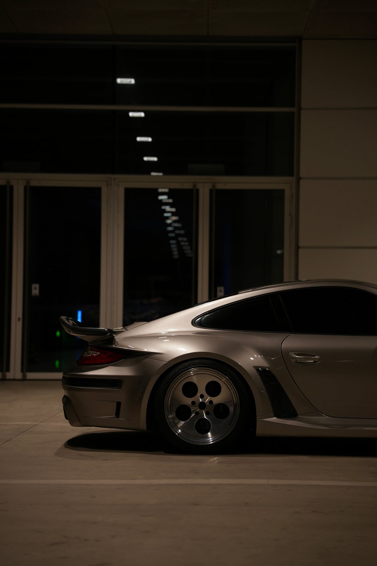 ROBOT CRAFTSMAN "TIGANISM GUSTAV" Rear Spoiler Wing for Porsche 997.1/2 911 Carrera Base/S/4S/Targa/GTS/GT3/Turbo Carbon Fiber / FRP