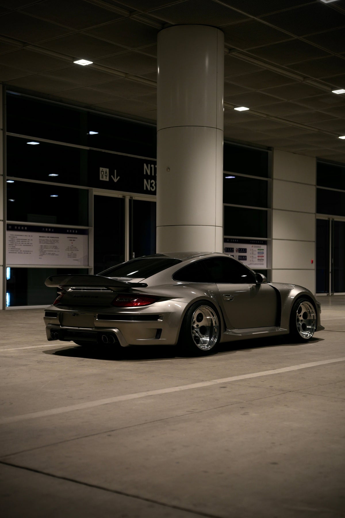 ROBOT CRAFTSMAN "TIGANISM GUSTAV" Widebody Rear Bumper and Diffuser for Porsche 911 997.1 997.2 Carrera Base/S 2005-2012 Carbon Fiber / FRP