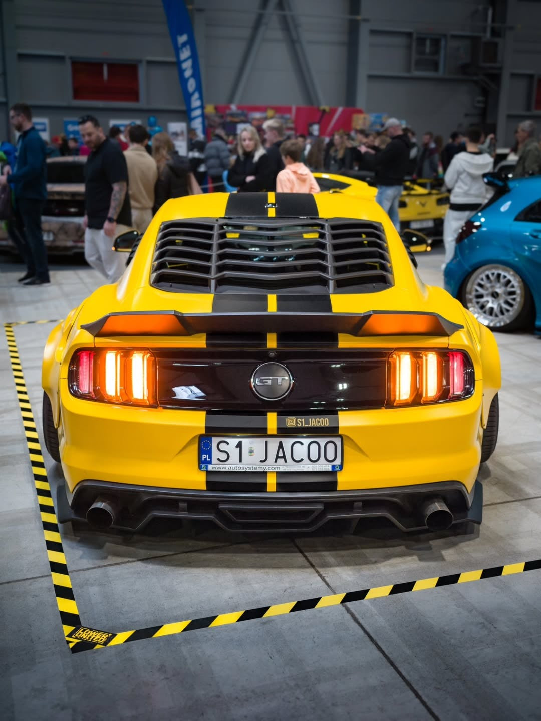 Ford Mustang Ecoboost V6 GT March1 Bullitt S550.1 S550.2 2015-2023 (note: dual exhaust tips) with Aftermarket Parts - "STORM" Rear Diffuser Carbon Fiber / FRP from Robot Craftsman