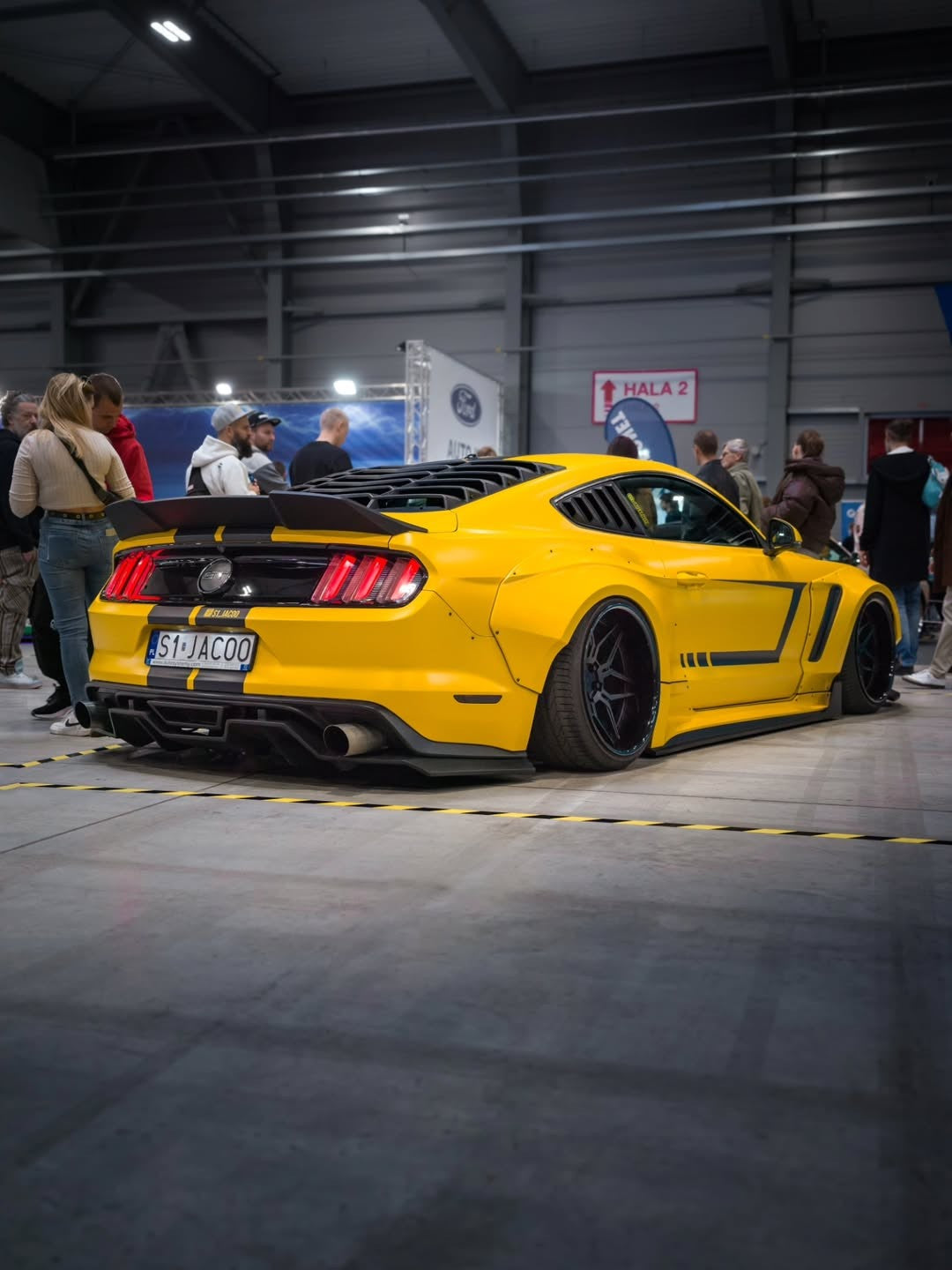 Ford Mustang Ecoboost V6 GT March1 Bullitt S550.1 S550.2 2015-2023 (note: dual exhaust tips) with Aftermarket Parts - "STORM" Rear Diffuser Carbon Fiber / FRP from Robot Craftsman