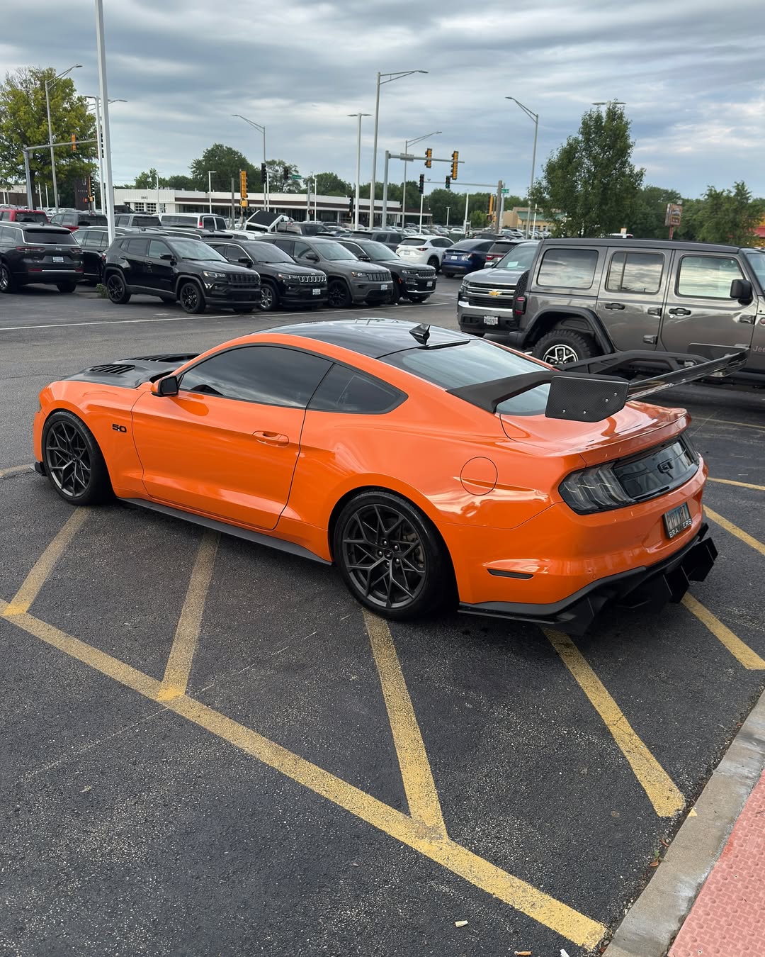 Ford Mustang Ecoboost V6 GT March1 Bullitt S550.1 S550.2 2015 2016 2017 2018 2019 2020 2021 2022 2023 (limits trunk functionality) with Aftermarket Parts - GTD Style Rear Spoiler Wing Carbon Fiber / FRP from Robot Craftsman Ford Mustang Ecoboost V6 GT March1 Bullitt S550.1 S550.2 2015 2016 2017 2018 2019 2020 2021 2022 2023 (limits trunk functionality) with Aftermarket Parts - GTD Style Rear Spoiler Wing Carbon Fiber / FRP from Robot Craftsman