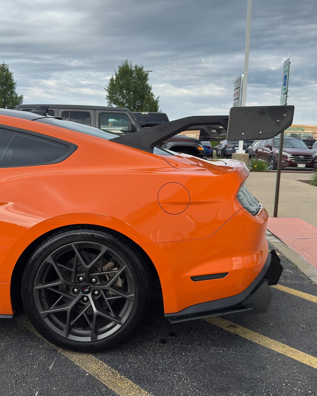 Ford Mustang Ecoboost V6 GT March1 Bullitt S550.1 S550.2 2015 2016 2017 2018 2019 2020 2021 2022 2023 (limits trunk functionality) with Aftermarket Parts - GTD Style Rear Spoiler Wing Carbon Fiber / FRP from Robot Craftsman Ford Mustang Ecoboost V6 GT March1 Bullitt S550.1 S550.2 2015 2016 2017 2018 2019 2020 2021 2022 2023 (limits trunk functionality) with Aftermarket Parts - GTD Style Rear Spoiler Wing Carbon Fiber / FRP from Robot Craftsman