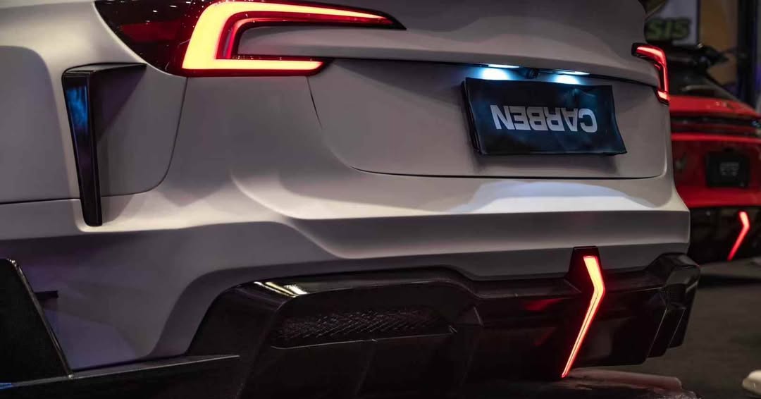 Tesla Model 3 Highland / Performance 2024-ON with Aftermarket Parts - Full Complete Kit Carbon Fiber / FRP from Robot Craftsman Tesla Model 3 Highland / Performance 2024-ON with Aftermarket Parts - Full Complete Kit Carbon Fiber / FRP from Robot Craftsman