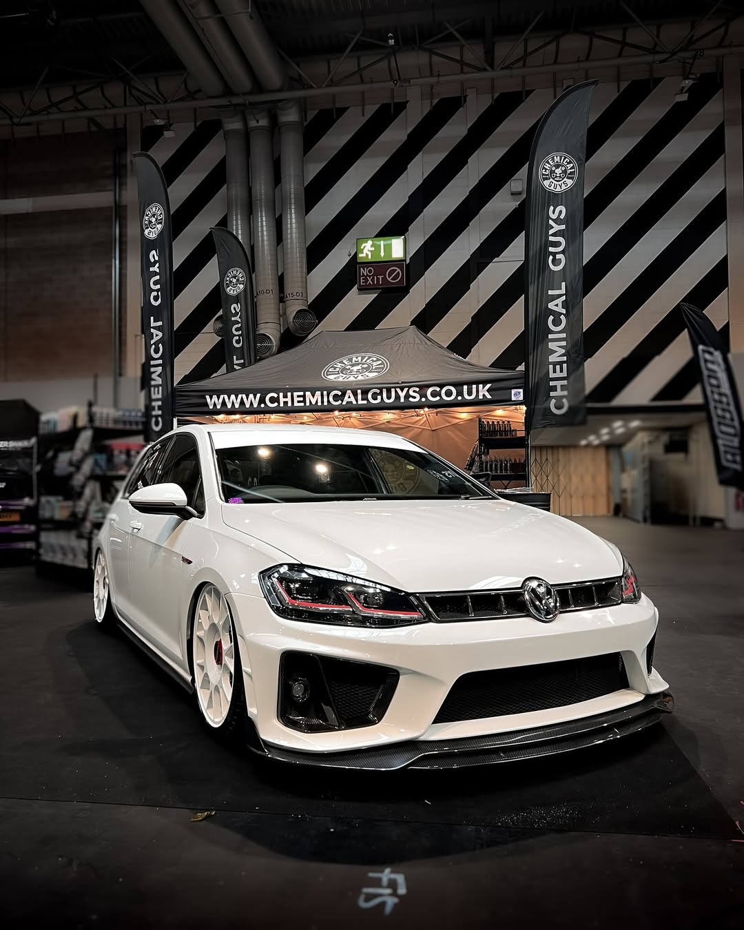 Volkswagen Golf R GTI Base MK7 MK7.5 2015 2016 2017 2018 2019 2020 2021 with Aftermarket Parts - Front Grill Replacement & ROBOT emblem cover Carbon Fiber / FRP from Robot Craftsman Volkswagen Golf R GTI Base MK7 MK7.5 2015 2016 2017 2018 2019 2020 2021 with Aftermarket Parts - Front Grill Replacement & ROBOT emblem cover Carbon Fiber / FRP from Robot Craftsman