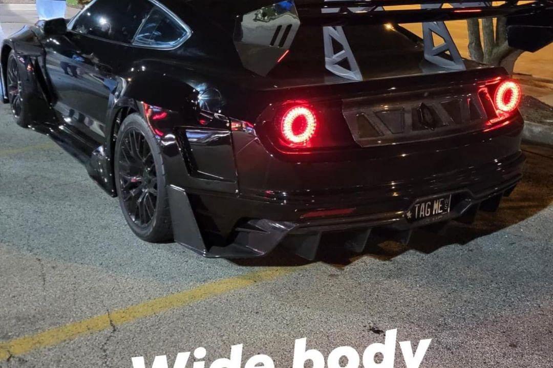 Ford Mustang Ecoboost V6 GT March1 Bullitt S550.1 S550.2 2015 2016 2017 2018 2019 2020 2021 2022 2023 with Aftermarket Parts - "DAWN & DUSK" Rear Window Louvers Carbon Fiber / FRP from Robot Craftsman