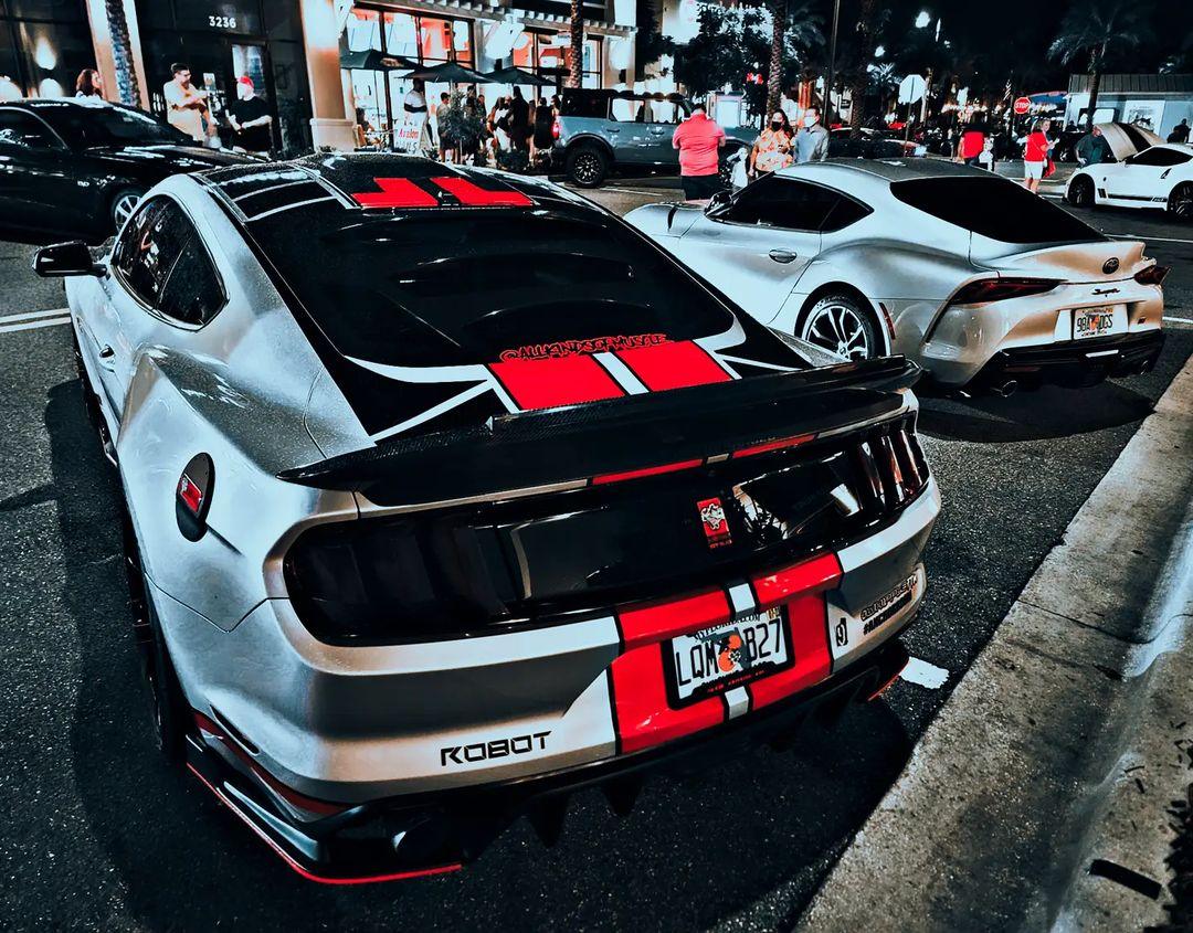 Mustang Ecoboost V6 GT March1 Bullitt S550.1 S550.2 2015 2016 2017 2018 2019 2020 2021 2022 2023 with Aftermarket Parts - "DAWN & DUSK" Roof Scoop Carbon Fiber / FRP from Robot Craftsman