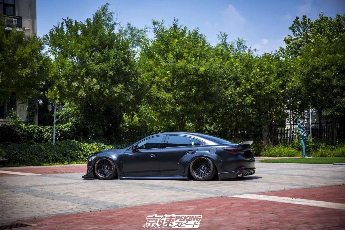Mazda Mazda6 Sport Grand Touring Singature Carbon Edition 2014 2015 2016 2017 2018 2019 2020 2021 2022 with Aftermarket Parts - Ducktail Rear Spoiler Carbon Fiber / FRP from Robot Craftsman