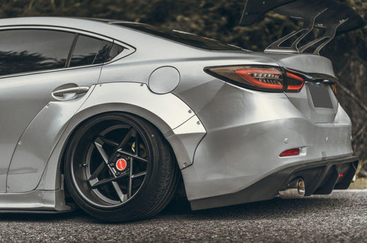Mazda Mazda6 Sport Grand Touring Singature Carbon Edition & Sport Grand Touring Singature Carbon Edition 2014-2022 (suitable to be installed with ROBOT CRAFTASTMAN widebody kit) with Aftermarket Parts - Widebody Wheel Arches & Side Skirts & Side Skirts Extensions Carbon Fiber / FRP from Robot Craftsman