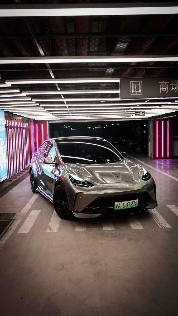 Tesla Model Y Performance AWD Long Range RWD Standard 2020 2021 2023 2024 with Aftermarket Parts - "STARSHIP" Stage 1 Corner Lip (2 pcs) & Stage 2 Corner Lip (4 pcs) & Front Bumper Carbon Fiber from Robot Craftsman