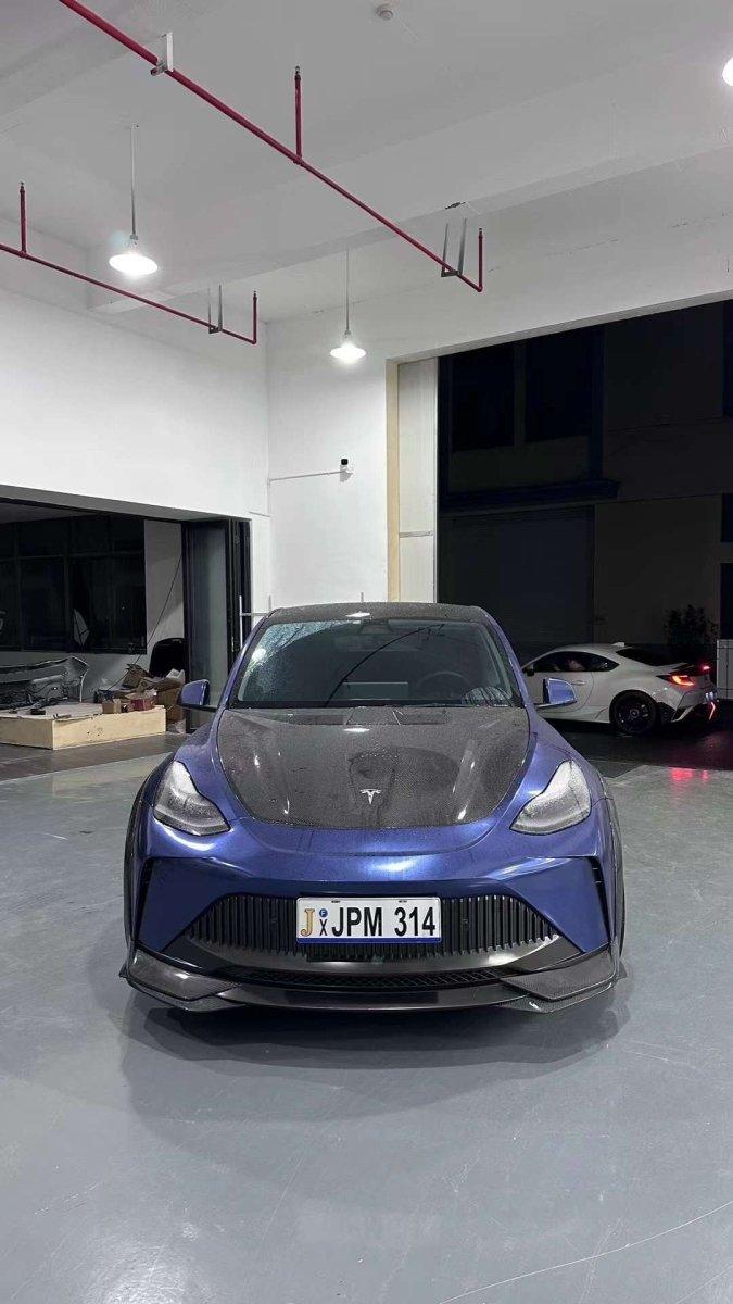 Tesla Model Y Performance AWD Long Range RWD Standard 2020 2021 2023 2024 with Aftermarket Parts - "STARSHIP" Stage 1 Corner Lip (2 pcs) & Stage 2 Corner Lip (4 pcs) & Front Bumper Carbon Fiber from Robot Craftsman
