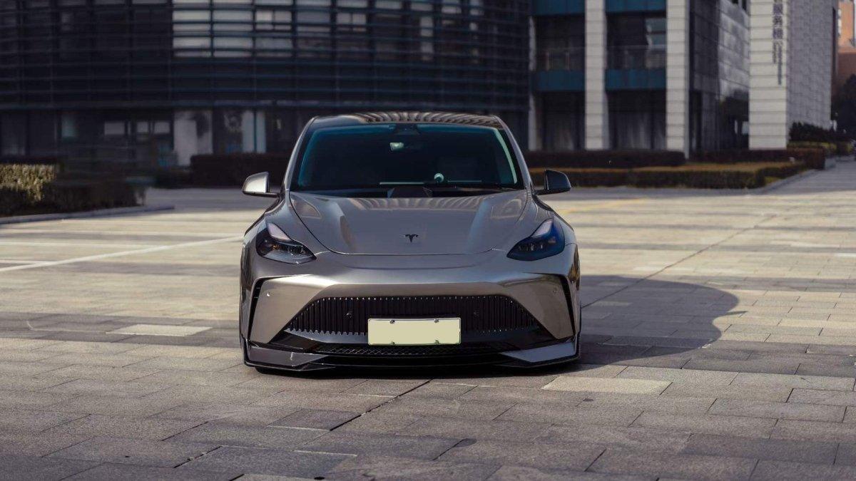 Tesla Model Y Performance AWD Long Range RWD Standard 2020 2021 2023 2024 with Aftermarket Parts - "STARSHIP" Stage 1 Corner Lip (2 pcs) & Stage 2 Corner Lip (4 pcs) & Front Bumper Carbon Fiber from Robot Craftsman