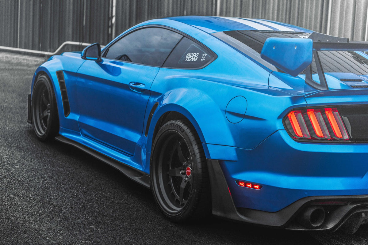 ROBOT CRAFTSMAN Carbon Fiber or FRP Trunk Deck Lid Top Cover For Ford Mustang S550 S550.1 S550.2 GT EcoBoost V6 GT350 GT500