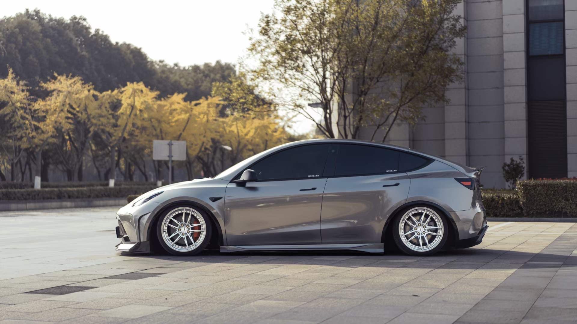 ROBOT CRAFTSMAN "STARSHIP" Wheel Arches For Tesla Model Y / Performance