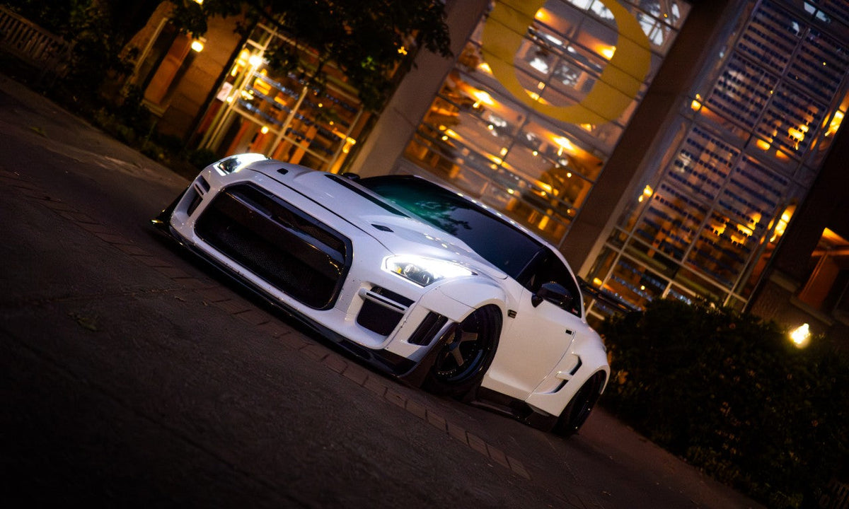 Nissan GTR Nismo T-Spec Black Edition Track Edition Premium Pure  CBA DBA EBA 2008 2009 2010 2011 2012 2013 2014 2015 2016 2017 2018 2019 2020 2021 2022 2023 2024 (designed to be compatible with ROBOT CRAFTSMAN front bumper) with Aftermarket Parts - "Godzilla" Widebody Wheel Arches & Side Skirts Carbon Fiber / FRP from Robot Craftsman