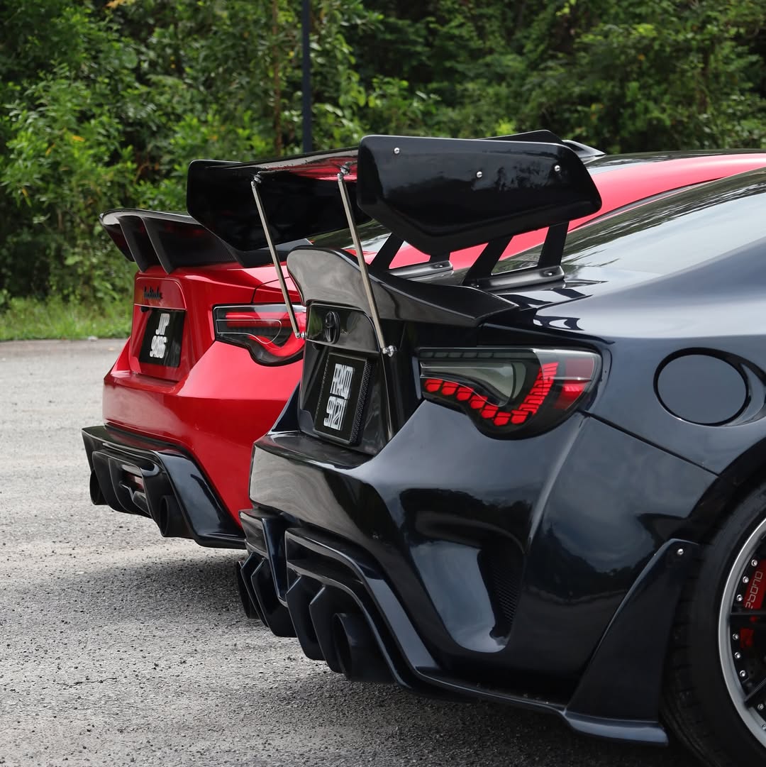 Toyota GT86 86 TRD GT SE Base ZN6 2017 2018 2019 2020 & Scion FR-S FRS ZN6 2013 2014 2015 2016 & BRZ TS Limited Premium ZN6 2013 2014 2015 2016 2017 2018 2019 2020 (compatible with ROBOT widebody kit) with Aftermarket Parts - Rear Bumper & Diffuser Carbon Fiber / FRP from Robot Craftsman