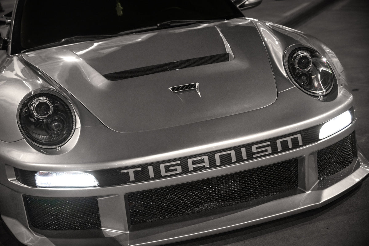 Porsche 911 997.1 997.2 Carrera Base S 2009–2012 (997.1 requires 997.2 taillights) with Robot Craftsman's Aftermarket Parts - Package A "TIGANISM GUSTAV" Carbon Fiber / FRP