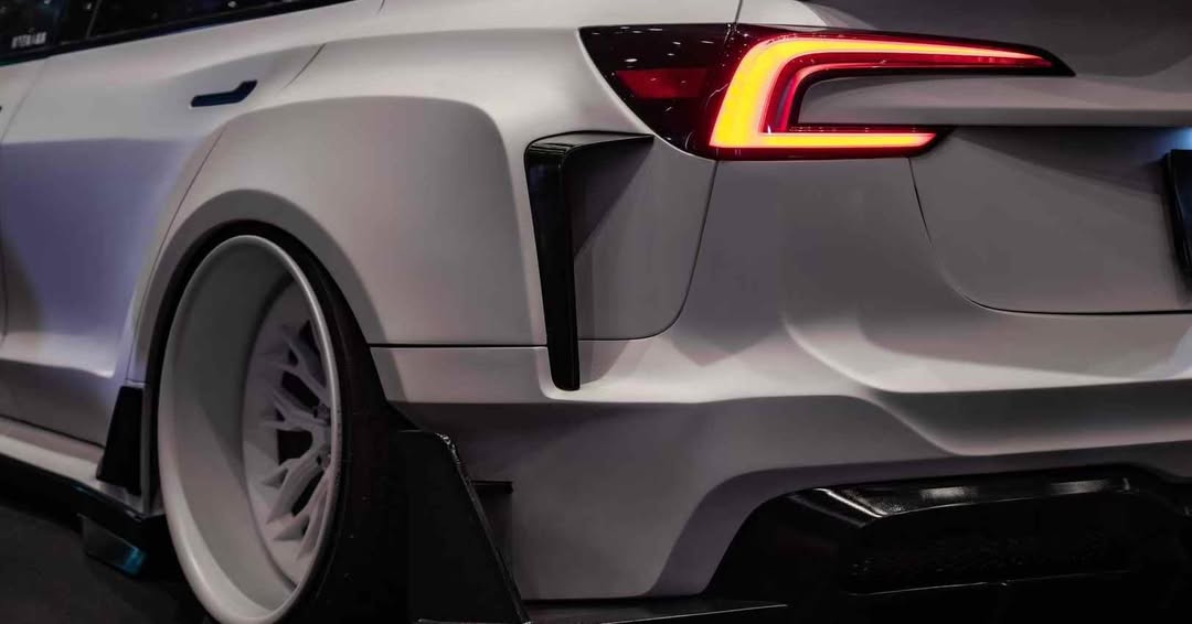 Tesla Model 3 Highland / Performance 2024-ON with Aftermarket Parts - "HACKER" Rear Quarter Side Canards Carbon Fiber / FRP from Robot Craftsman