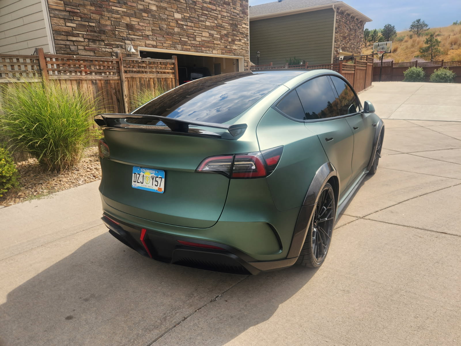 Tesla Model Y Performance AWD Long Range RWD Standard 2020 2021 2022 2023 2024 with Aftermarket Parts - "STARSHIP" Wheel Arches PP from Robot Craftsman