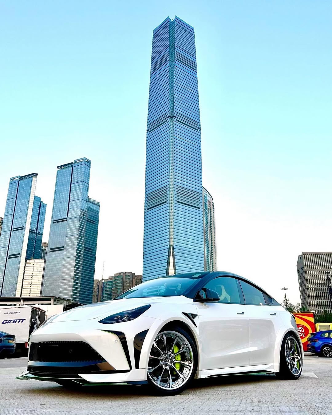 Tesla Model Y Performance AWD Long Range RWD Standard 2020 2021 2022 2023 2024 with Aftermarket Parts - "STARSHIP" Side Skirts PP from Robot Craftsman