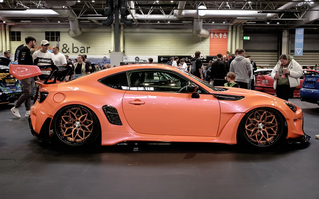 Toyota GT86 86 TRD GT SE Base ZN6 2017 2018 2019 2020 & Scion FR-S FRS ZN6 2013 2014 2015 2016 & BRZ TS Limited Premium ZN6 2013 2014 2015 2016 2017 2018 2019 2020 with Aftermarket Parts - Swan Neck Hammer GT Wing Carbon Fiber / FRP from Robot Craftsman