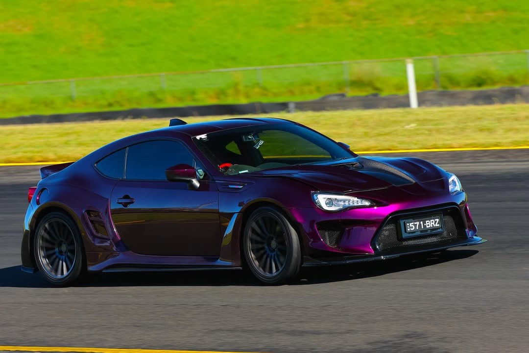 Toyota GT86 86 TRD GT SE Base ZN6 2017 2018 2019 2020 & Scion FR-S FRS ZN6 2013 2014 2015 2016 & BRZ TS Limited Premium ZN6 2013 2014 2015 2016 2017 2018 2019 2020 (compatible with ROBOT widebody kit) with Aftermarket Parts - Front Bumper & Lip Carbon Fiber / FRP from Robot Craftsman