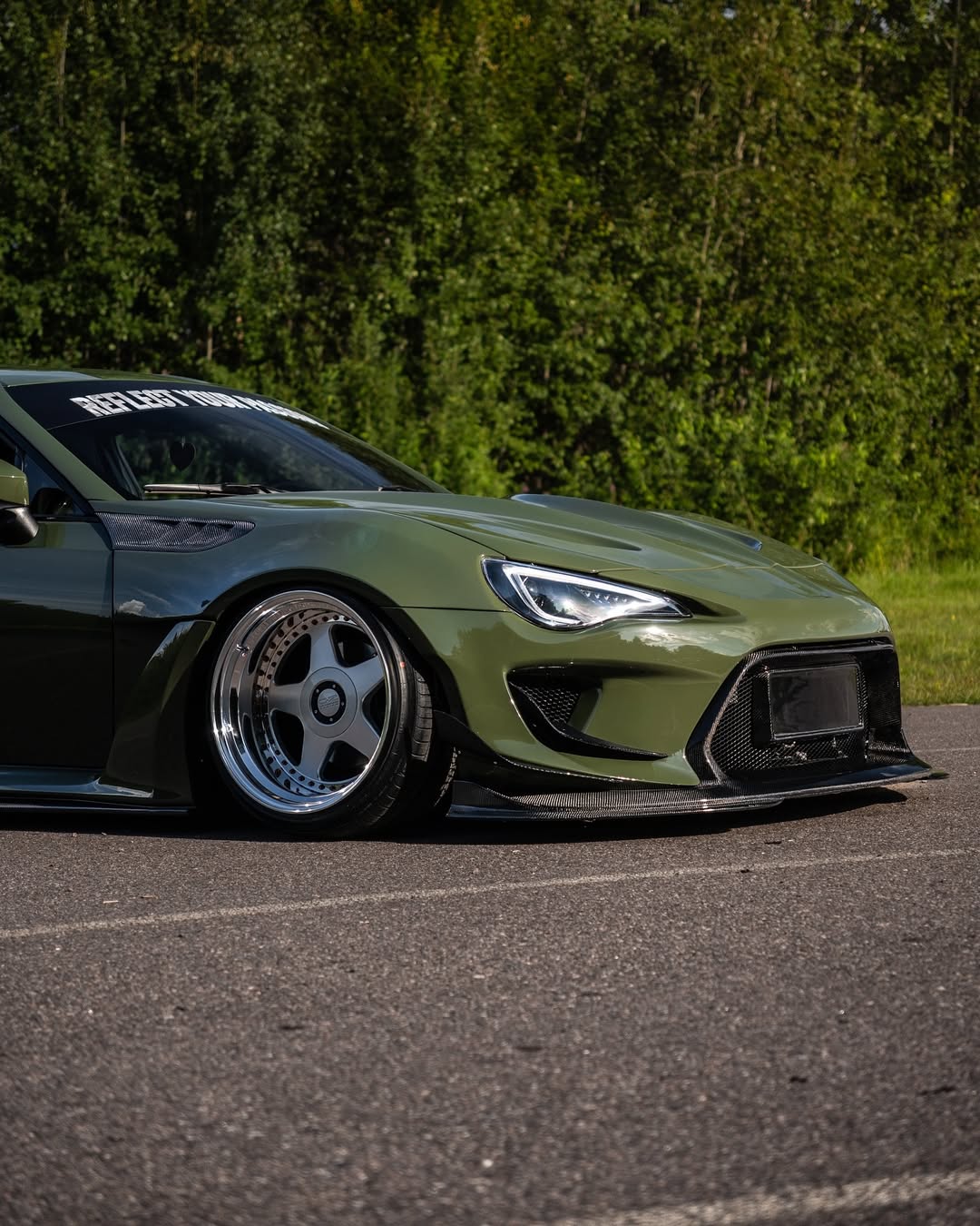 Toyota GT86 86 TRD GT SE Base ZN6 2017 2018 2019 2020 & Scion FR-S FRS ZN6 2013 2014 2015 2016 & BRZ TS Limited Premium ZN6 2013 2014 2015 2016 2017 2018 2019 2020 (compatible with ROBOT widebody kit) with Aftermarket Parts - Front Bumper & Lip Carbon Fiber / FRP from Robot Craftsman