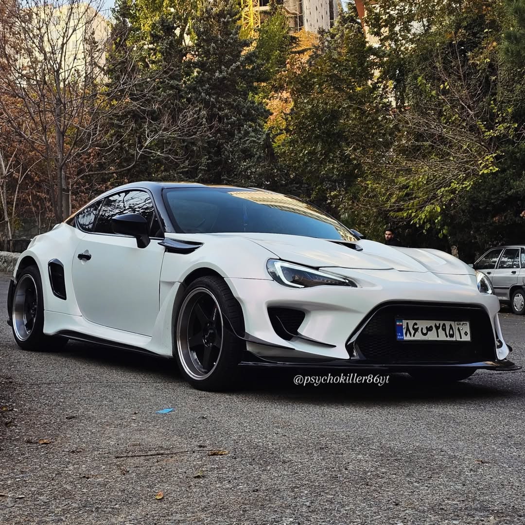 Toyota GT86 86 TRD GT SE Base ZN6 2017 2018 2019 2020 & Scion FR-S FRS ZN6 2013 2014 2015 2016 & BRZ TS Limited Premium ZN6 2013 2014 2015 2016 2017 2018 2019 2020 (compatible with ROBOT widebody kit) with Aftermarket Parts - Front Bumper & Lip Carbon Fiber / FRP from Robot Craftsman