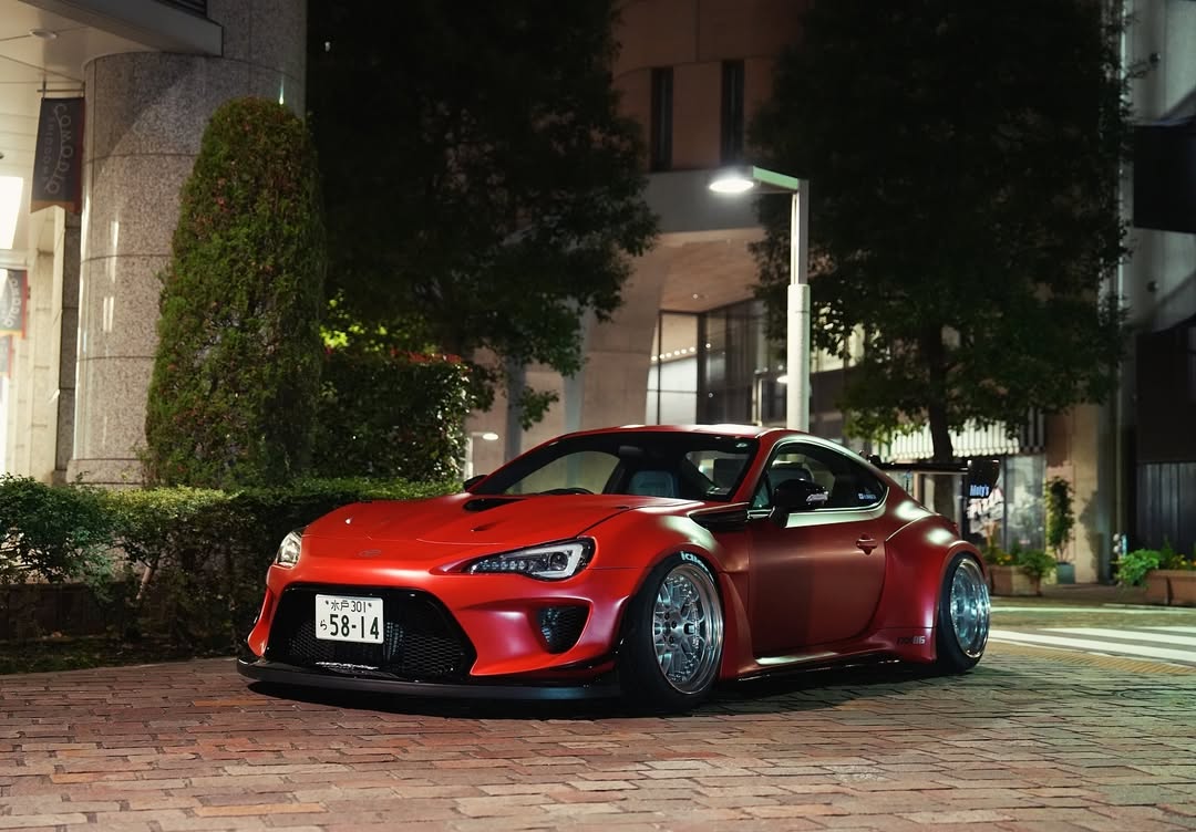 Toyota GT86 86 TRD GT SE Base ZN6 2017 2018 2019 2020 & Scion FR-S FRS ZN6 2013 2014 2015 2016 & BRZ TS Limited Premium ZN6 2013 2014 2015 2016 2017 2018 2019 2020 (compatible with ROBOT widebody kit) with Aftermarket Parts - Front Bumper & Lip Carbon Fiber / FRP from Robot Craftsman