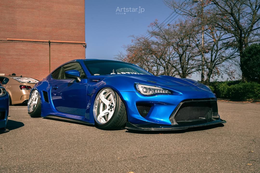 Toyota GT86 86 TRD GT SE Base ZN6 2017 2018 2019 2020 & Scion FR-S FRS ZN6 2013 2014 2015 2016 & BRZ TS Limited Premium ZN6 2013 2014 2015 2016 2017 2018 2019 2020 (compatible with ROBOT widebody kit) with Aftermarket Parts - Front Bumper & Lip Carbon Fiber / FRP from Robot Craftsman