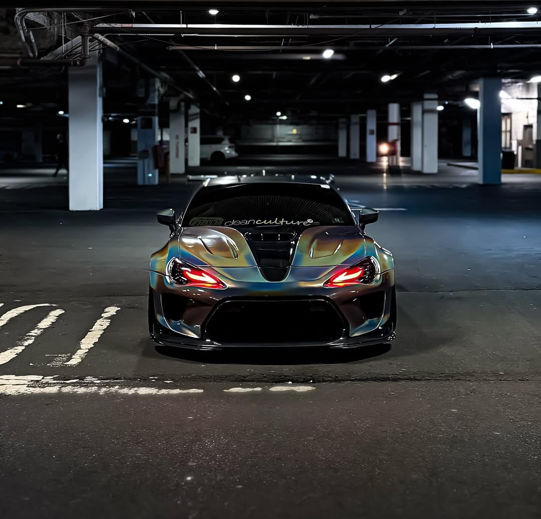 Toyota GT86 86 TRD GT SE Base ZN6 2017 2018 2019 2020 & Scion FR-S FRS ZN6 2013 2014 2015 2016 & BRZ TS Limited Premium ZN6 2013 2014 2015 2016 2017 2018 2019 2020 (compatible with ROBOT widebody kit) with Aftermarket Parts - Replacement Hood Scoop& Hood Bonnet Carbon Fiber / FRP from Robot Craftsman