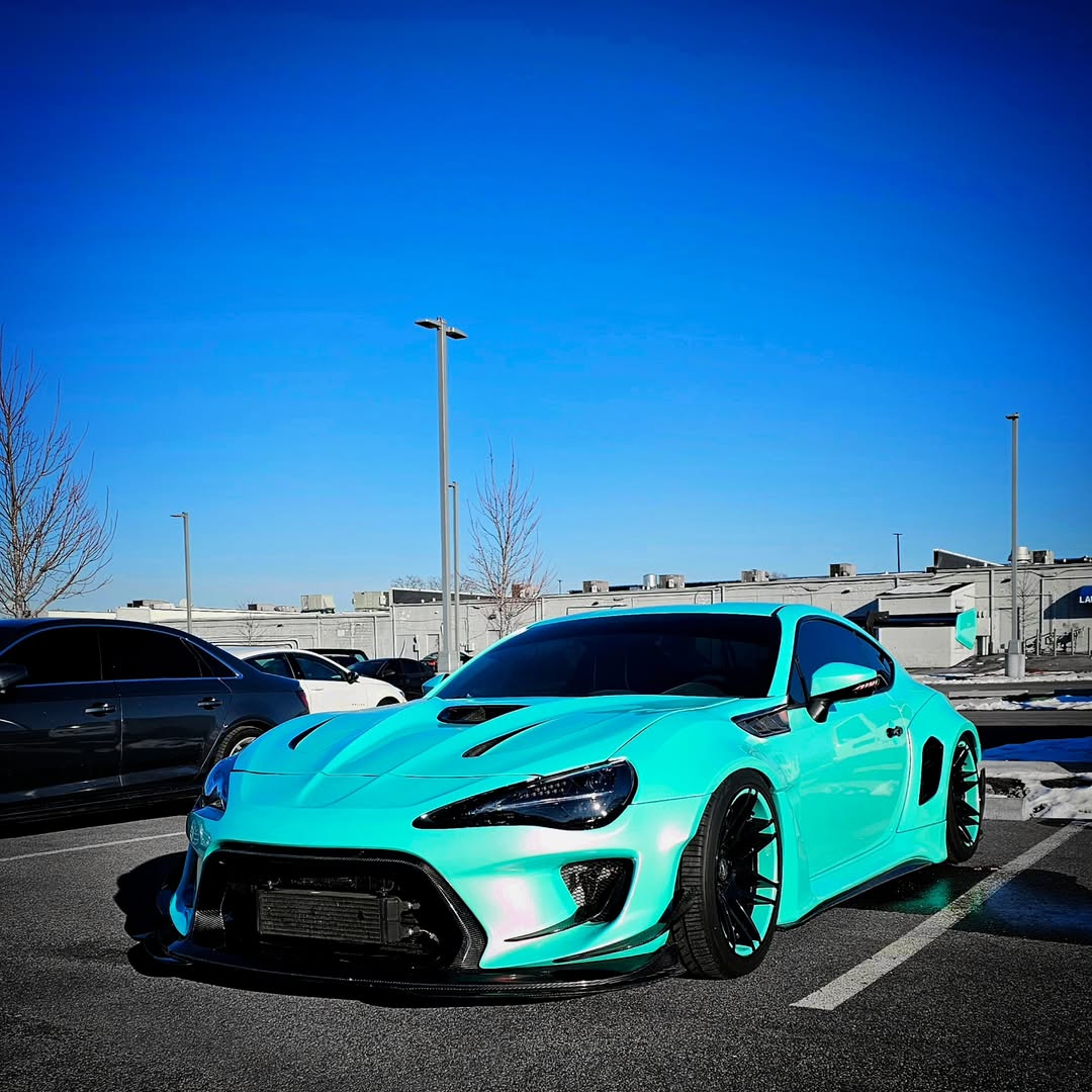 Toyota GT86 86 TRD GT SE Base ZN6 2017 2018 2019 2020 & Scion FR-S FRS ZN6 2013 2014 2015 2016 & BRZ TS Limited Premium ZN6 2013 2014 2015 2016 2017 2018 2019 2020 (compatible with ROBOT widebody kit) with Aftermarket Parts - Front Fenders Replacement & Rear Quarter Fender Flares & Side Skirts Carbon Fiber / FRP from Robot Craftsman