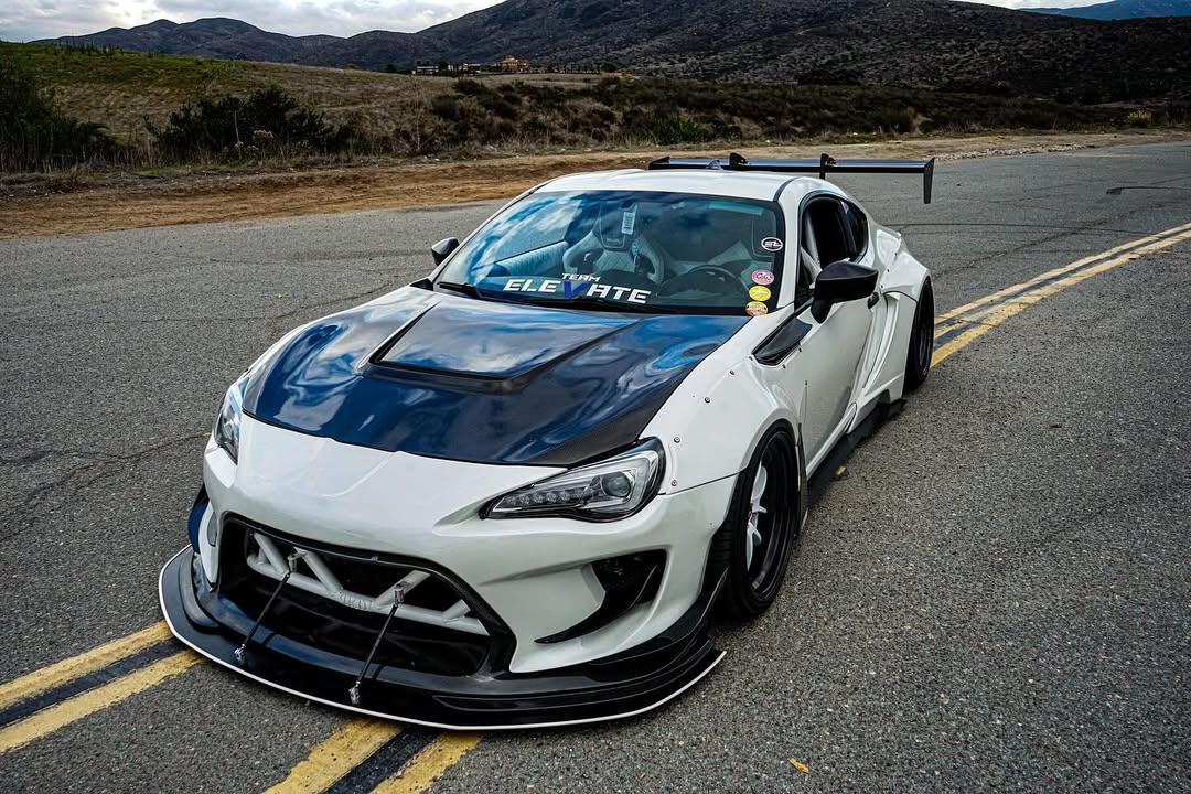 Toyota GT86 86 TRD GT SE Base ZN6 2017 2018 2019 2020 & Scion FR-S FRS ZN6 2013 2014 2015 2016 & BRZ TS Limited Premium ZN6 2013 2014 2015 2016 2017 2018 2019 2020 (compatible with ROBOT widebody kit) with Aftermarket Parts - Front Bumper & Lip Carbon Fiber / FRP from Robot Craftsman