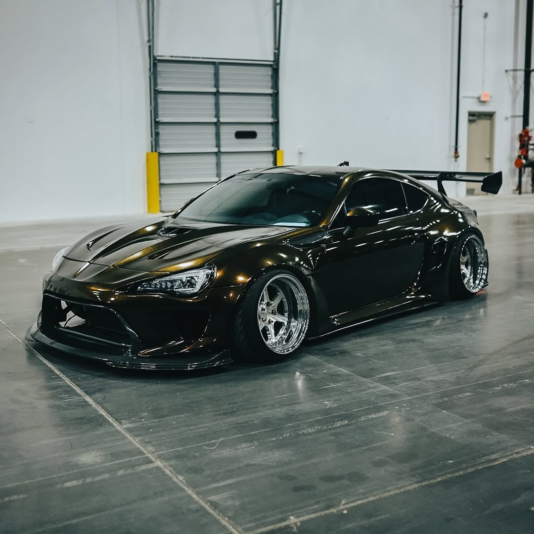 Toyota GT86 86 TRD GT SE Base ZN6 2017 2018 2019 2020 & Scion FR-S FRS ZN6 2013 2014 2015 2016 & BRZ TS Limited Premium ZN6 2013 2014 2015 2016 2017 2018 2019 2020 (compatible with ROBOT widebody kit) with Aftermarket Parts - Front Bumper & Lip Carbon Fiber / FRP from Robot Craftsman