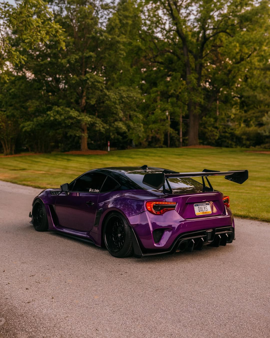Toyota GT86 86 TRD GT SE Base ZN6 2017 2018 2019 2020 & Scion FR-S FRS ZN6 2013 2014 2015 2016 & BRZ TS Limited Premium ZN6 2013 2014 2015 2016 2017 2018 2019 2020 with Aftermarket Parts - Swan Neck Hammer GT Wing Carbon Fiber / FRP from Robot Craftsman