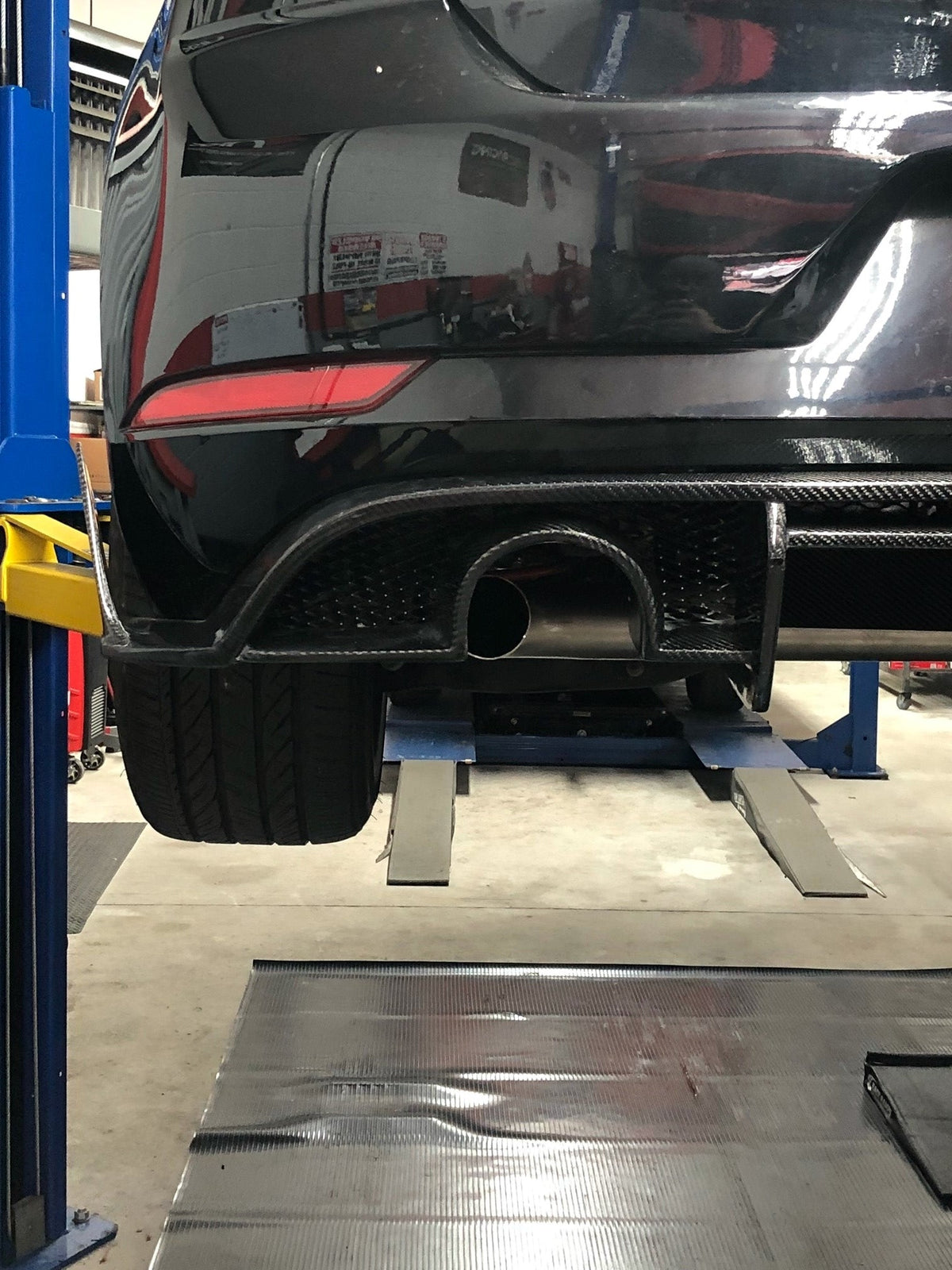 Robot Craftsman Rear Diffuser for Volkswagen Golf R GTI Base MK7.5 Carbon Fiber/FRP