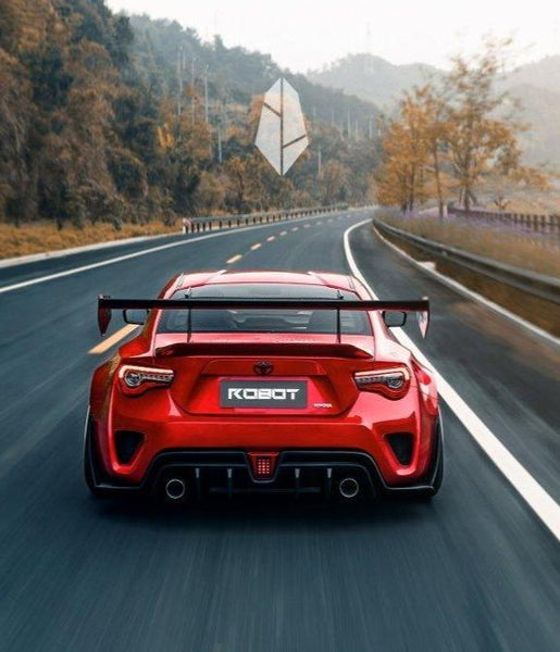 robot-craftsman-carbon-fiber-