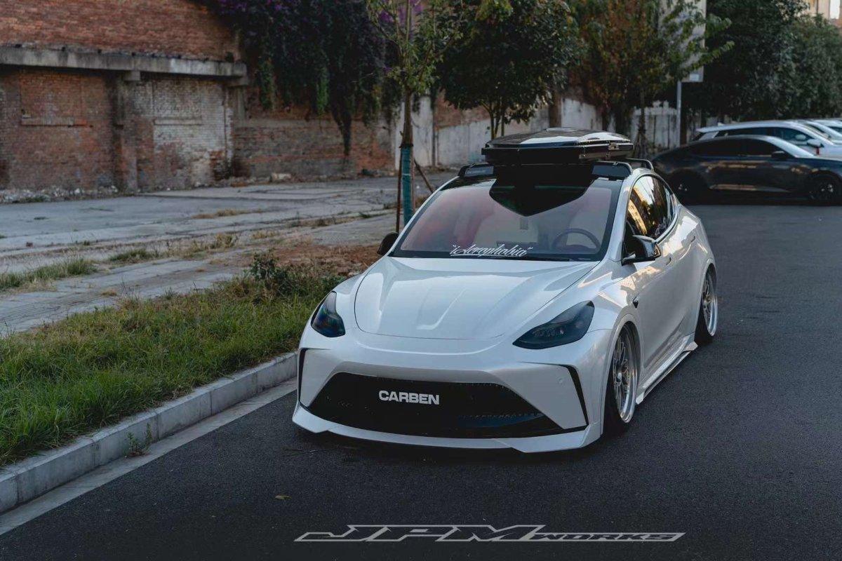 Tesla Model Y Performance AWD Long Range RWD Standard 2020 2021 2023 2024 with Aftermarket Parts - "STARSHIP" Stage 1 Corner Lip (2 pcs) & Stage 2 Corner Lip (4 pcs) & Front Bumper Carbon Fiber from Robot Craftsman