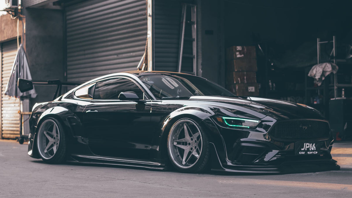 ROBOT CRAFTSMAN  "Cavalier" Widebody Front Bumper & Lip For Mustang S550.1 2015-2017 Carbon Fiber