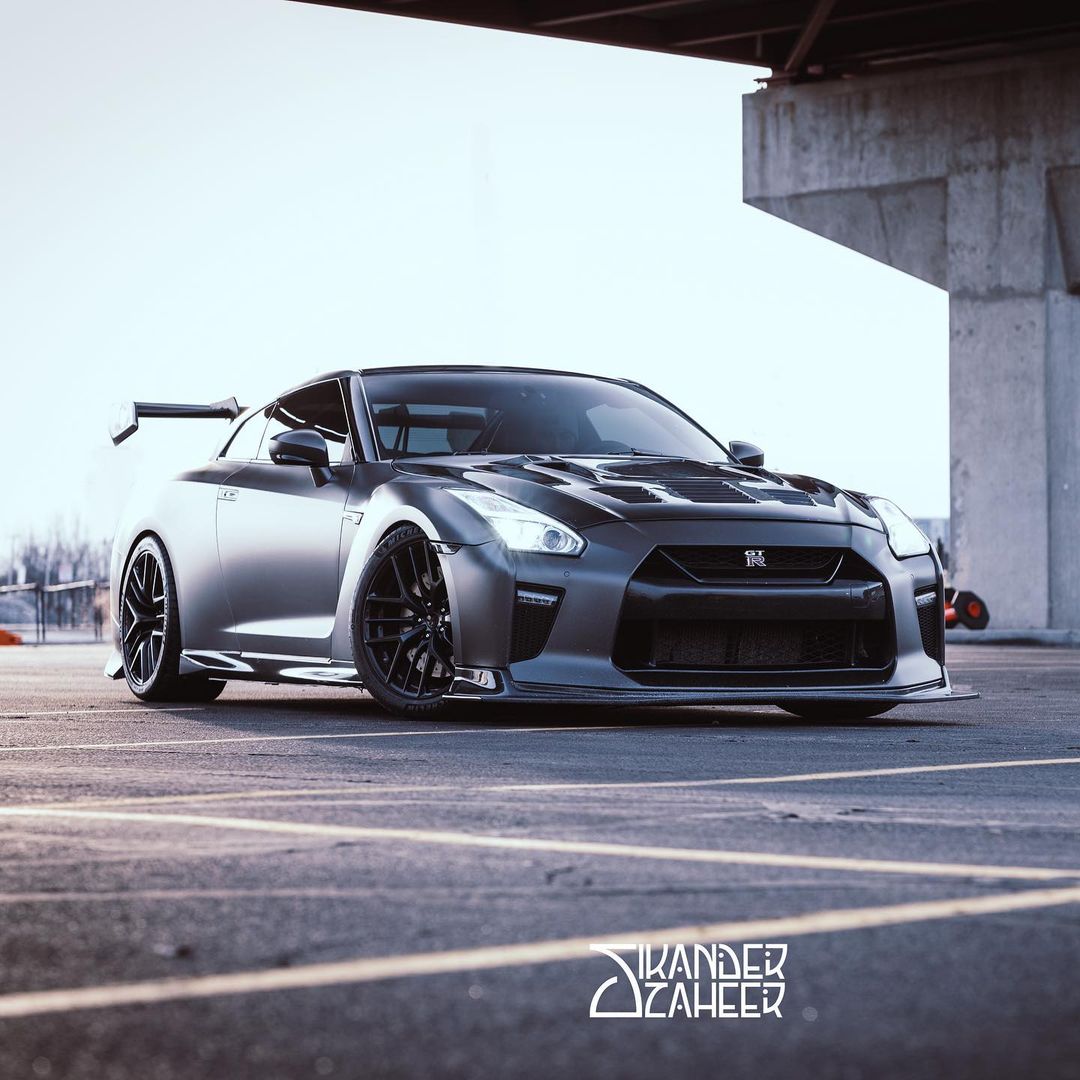 ROBOT CRAFTSMAN Carbon Fiber or FRP Swan Neck Hammer GT Wing For Nissan GTR R35
